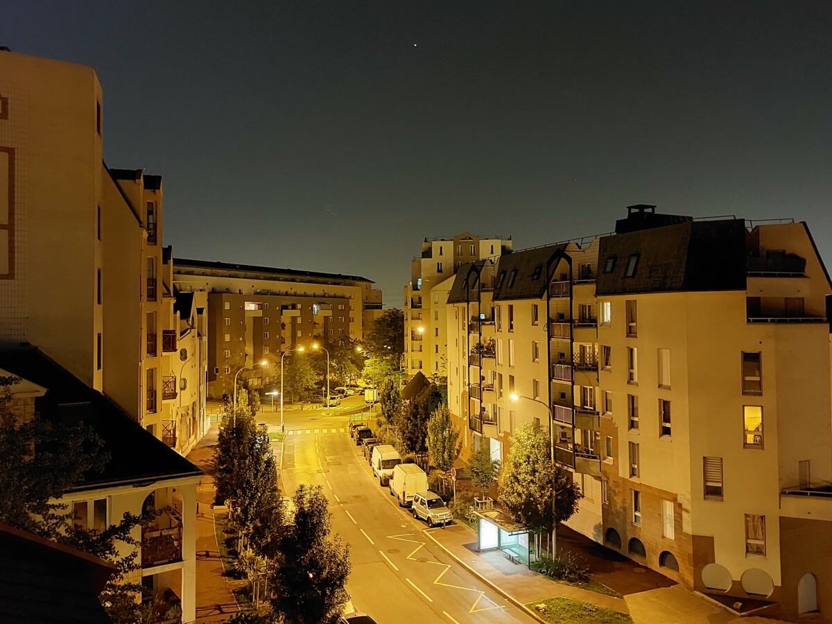 Avec mode nuit Avec mode nuit