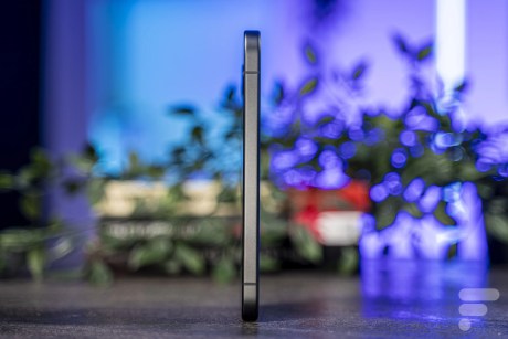 Google Pixel 9a 4